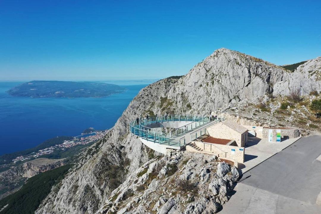 Luxury Xxl Apartment Makarska Exterior photo